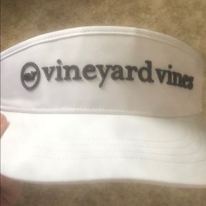 Vineyard vines visor